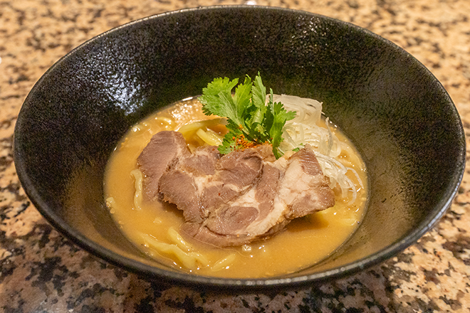 羊骨味噌ラーメン